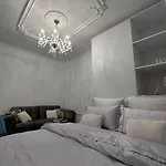 The Artist\'S Loft Near Center