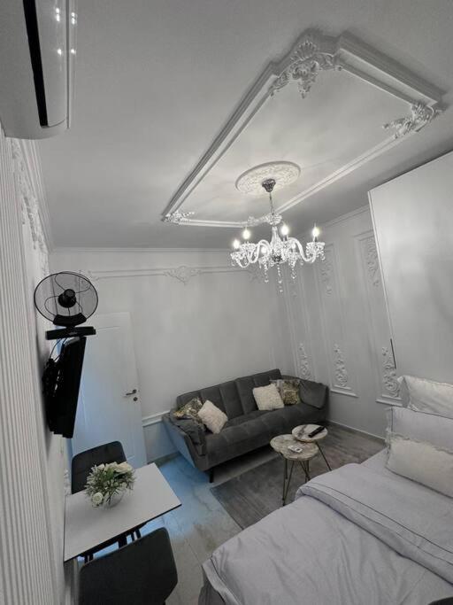 The Artist's Loft Near Center Appartamento Tirana